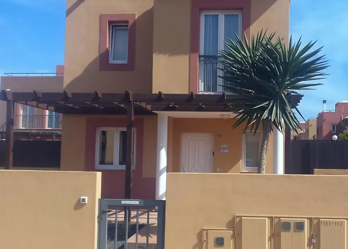 Luxury With Heated Pool In Willa *